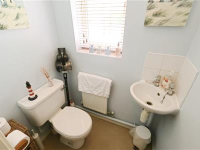 CLOAKROOM WC